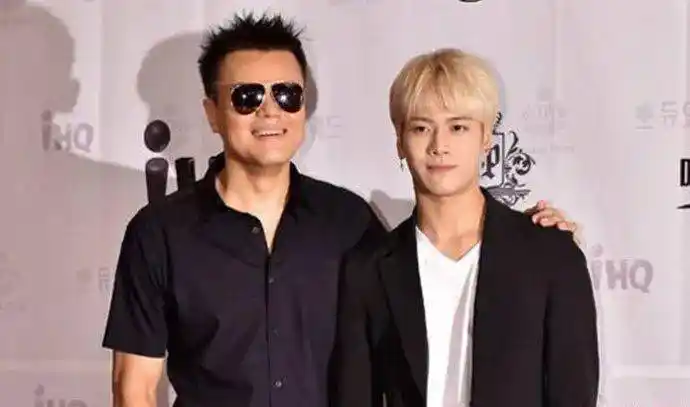 应该怎么讲呢,谢朴振英不签之恩,一个王嘉尔给你霍霍就已经够了,同时