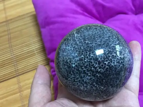 南京大报恩寺遗址出土供珠(影骨舍利琉璃舍利)