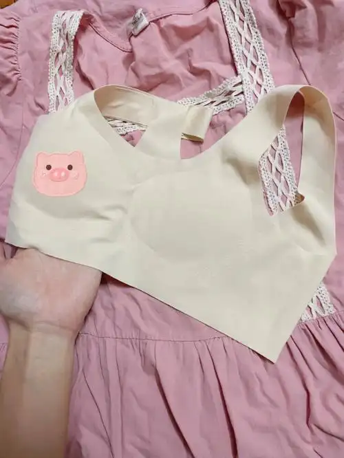 初中发育期女孩在穿什么小背心