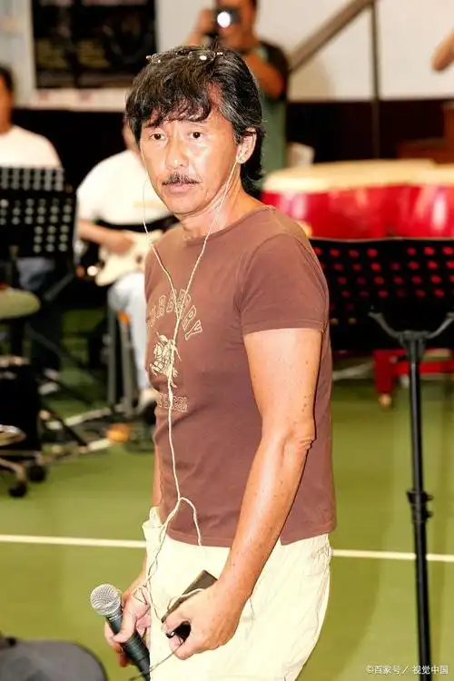 无人匹敌?被评为香港乐团的在天之灵,林子祥的辈分到底有多高?