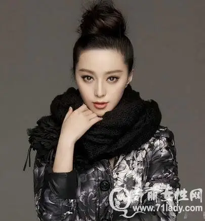 美女娱乐网 情感 婆媳关系     范冰冰晒写真感叹,盘发写真照优雅迷人