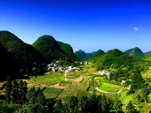 藏在深山里的风景—那色峰海