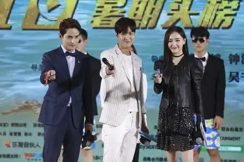 《赏金猎人》首映 徐正曦邪魅眼神杀电翻全场