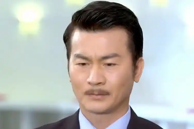 p>宋天成,都市爱情剧《 a target="_blank" href="/item/爱的阶梯