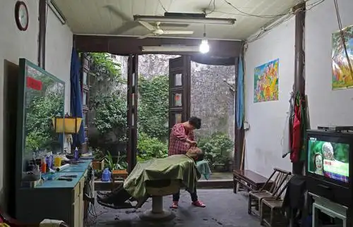 吴持平的美篇 乡土记忆-《老屋里的手工匠人》