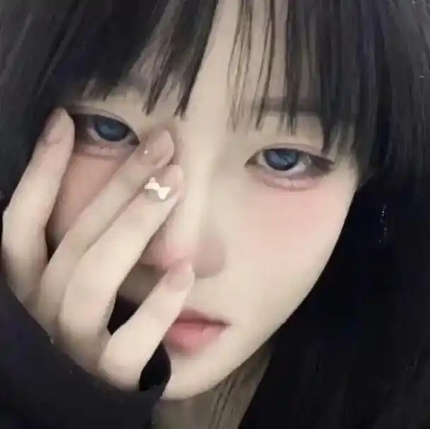 女生伤心的头像 - 抖音
