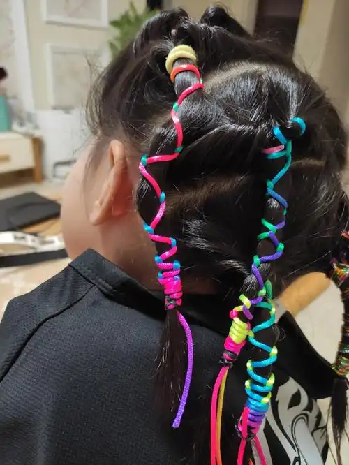 编了两种看看哪个效果好~#少儿街舞  #街舞发型  #脏辫