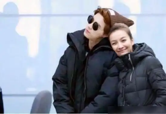 李易峰和吴昕真的在一起了吗一起扒一扒