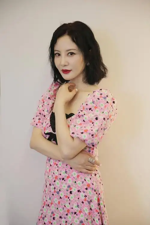 据悉,电影《乡土》将于近期上映,相信演员陶红一定会给大家带来精彩的