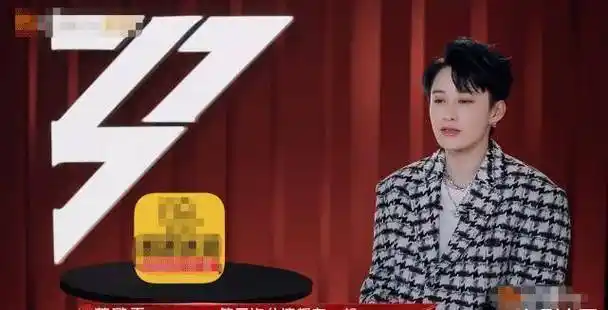 江映蓉张馨予同时被淘汰,队友反应却各不相同,抱团明显场面太尴尬_陈