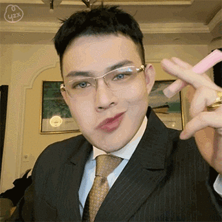 猕猴桃歪嘴战神45度歪嘴男动态表情包