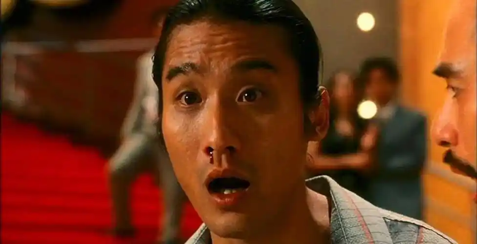 梁家辉:拿到影帝后摆了3年地摊,8000元娶丑妻,独宠她一辈子_江嘉年