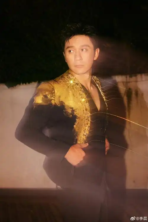 李晨鎏金岁月造型