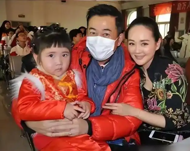 歌手李健老婆个人资料简介