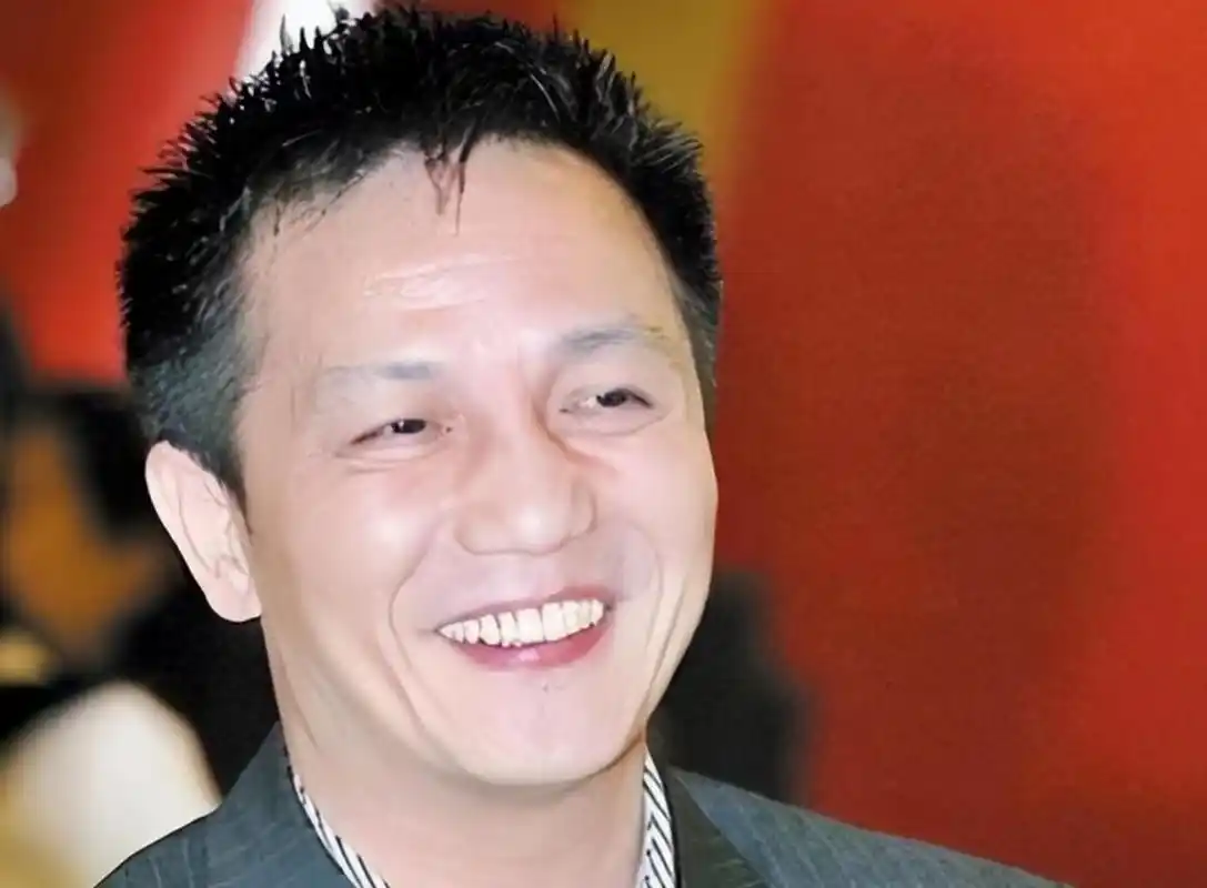 周正毅从穷小子到上海首富,再到阶下囚,"戏剧人生"不值得羡慕 周正毅