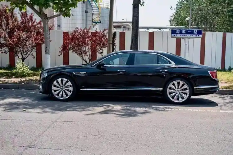 【图】平行进口宾利飞驰欧版版实拍图解_上海行情 - 车主之家