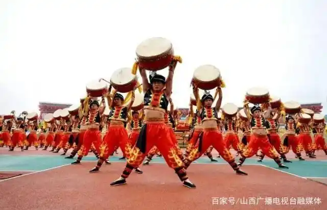 是《十面埋伏》电影中, 那段经典的水袖击鼓吗?