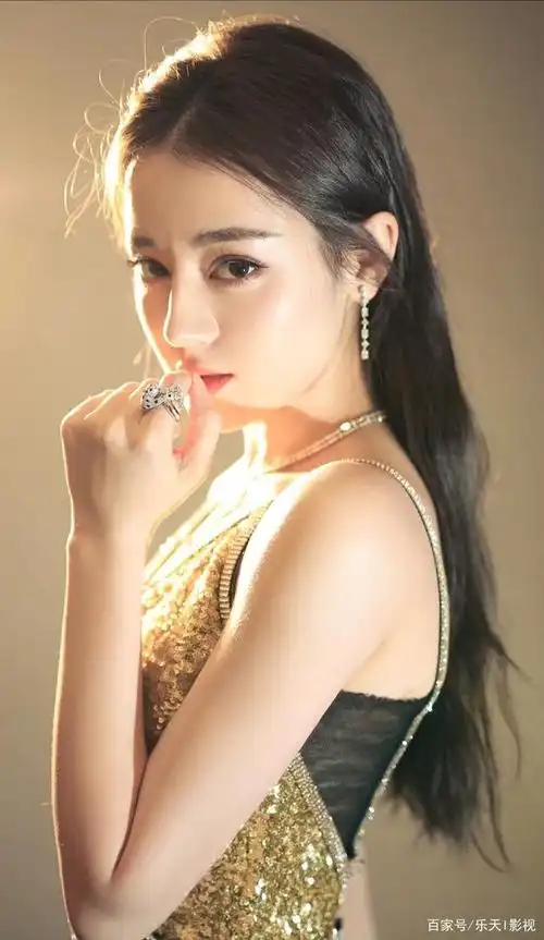 最美女神图集~迪丽热巴