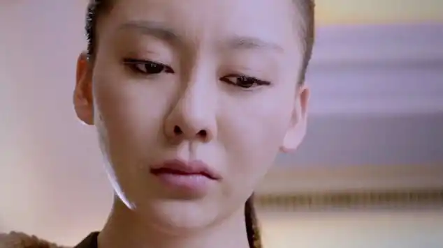 《化妆师》:婚礼现场化妆师临时受伤,小伙请来殡仪化妆师