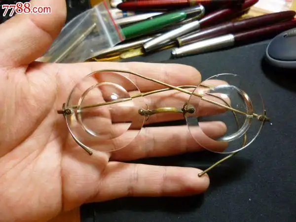 清末民国初年——上海吴良才制——老学究的啤酒瓶底眼镜!