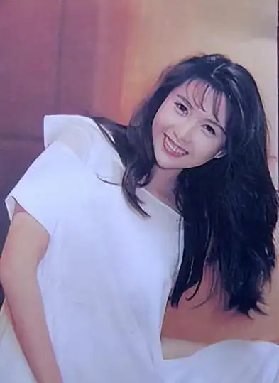 登报道歉,捧她走红,为她"手撕"赖美云,王晶有多宠爱邱淑贞?