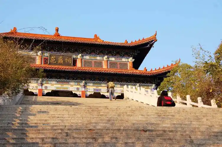 走进淅川--范蠡公园