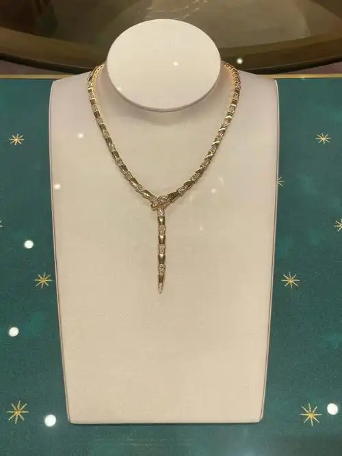 宝格丽bulgari灵蛇系列serpenti项链