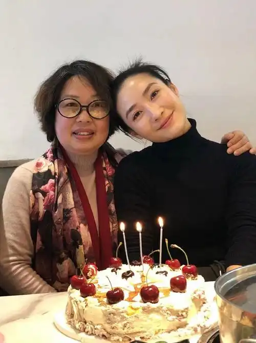 陶昕然妈妈回应对女儿教育问题##陶昕然说录是女儿是妈妈人设崩塌