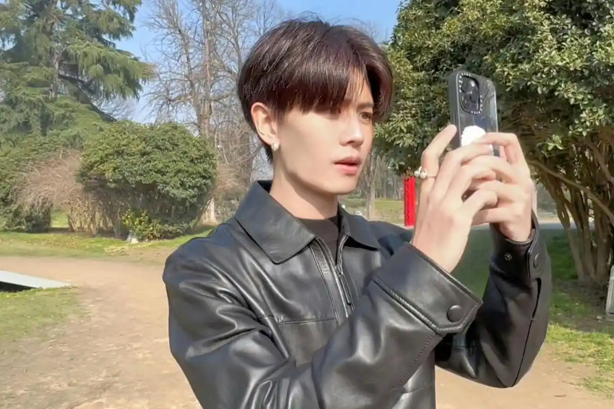 任嘉伦# 素颜超宝真好看,男友视角