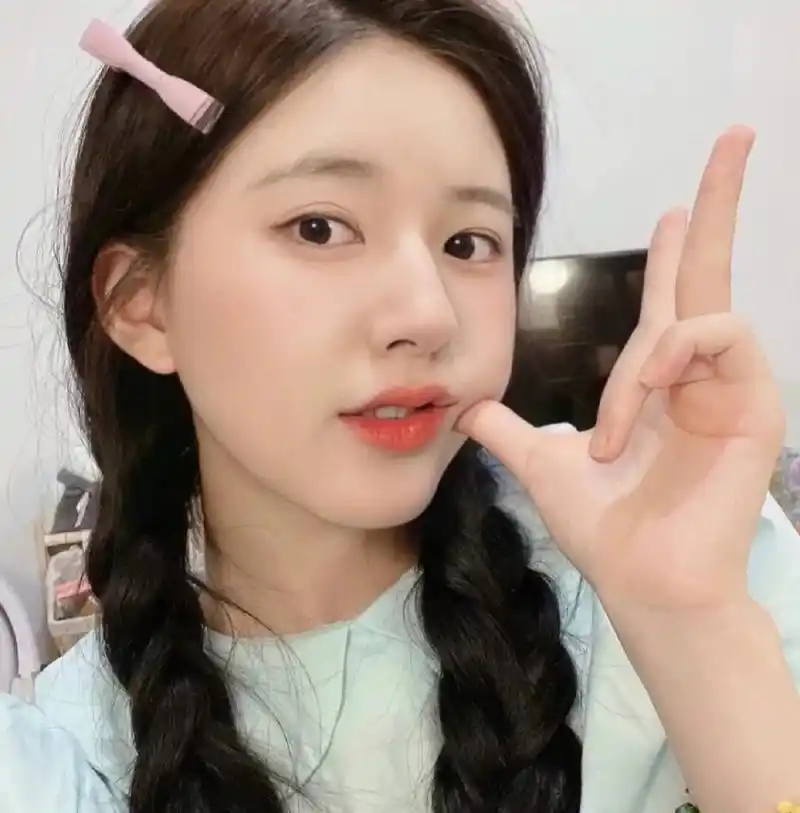 赵露思稀有图片91 赵露思稀有图片93 真的绝绝子95 "一露有你