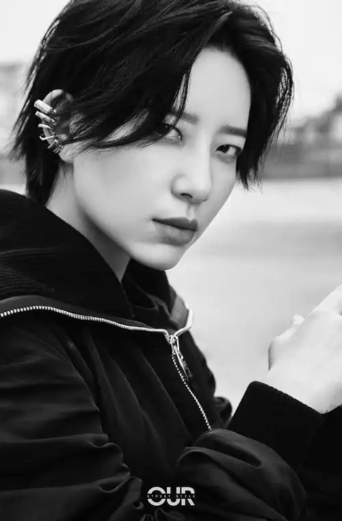 女士街拍 夏盛衣香 主题 李斯丹妮的街拍look