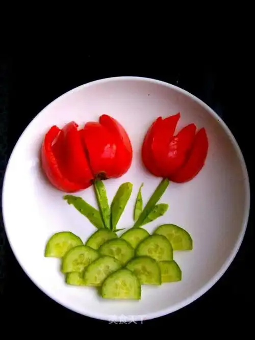 西红柿黄瓜拼盘