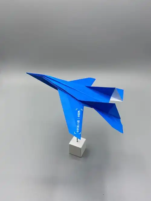 折纸战斗机客机
