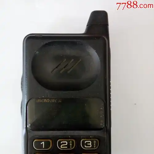 老摩托罗拉9900手机一台