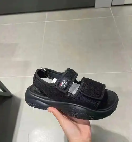 fila斐乐魔术贴软底凉鞋折后268