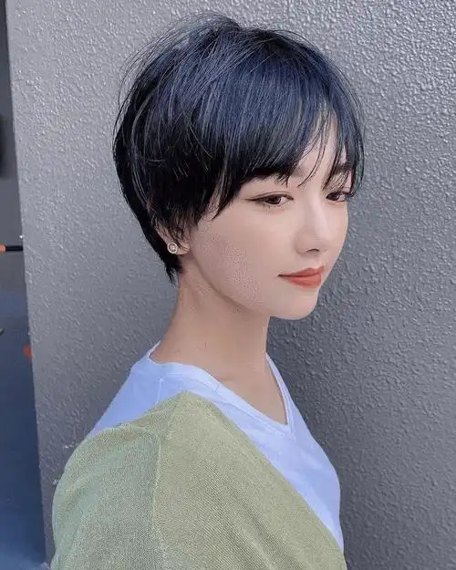 首页 时尚 > 2021夏季解暑短发16款 时髦又清凉短发可以说是解暑发型