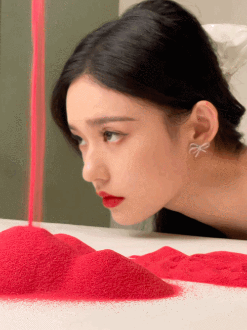 林允近期爆照让人太意外了她这算成功触底反弹了吗