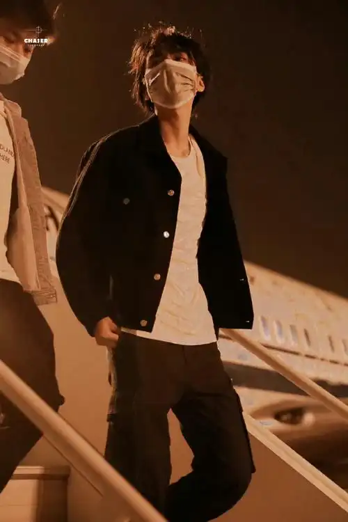 王俊凯二十四岁肆意生长