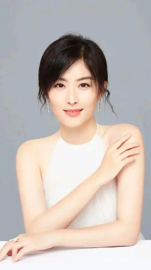 冰清玉洁美丽时尚女神徐百卉