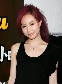 女神邓丽欣:曾被曝遭3位大佬儿子侵犯,"恋爱"2年37岁仍未婚_因为_媒体