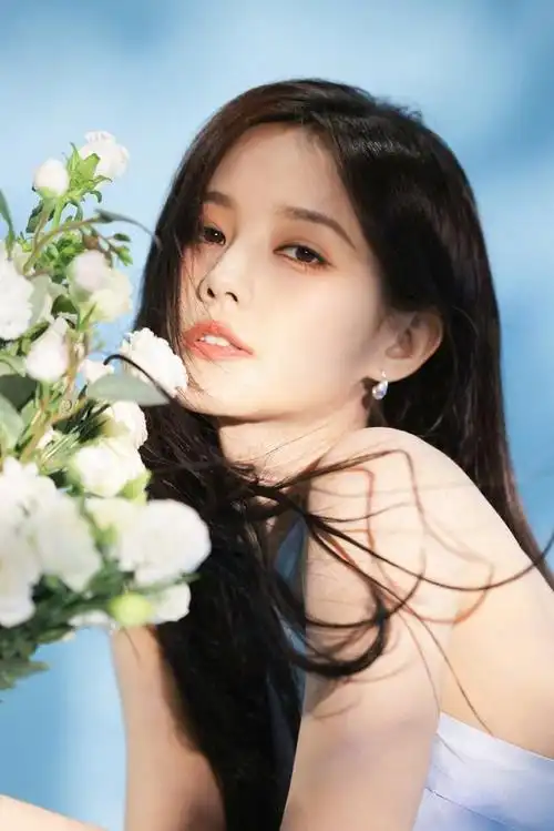 谁懂李一桐笑起来的感觉,温柔的氧气女神!