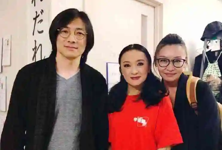 祖峰刘天池结婚照姐弟恋差几岁刘天池多大年龄有孩子了吗