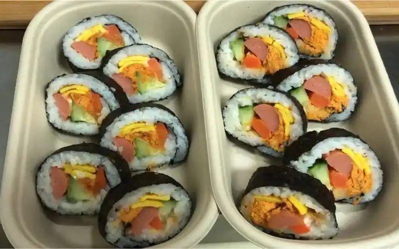 寿司/紫菜饭团:简单易做又美味! 不知道吃什么的时候可以试试_哔哩哔