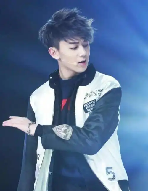 离谱夏之光靠网盘热播剧火了