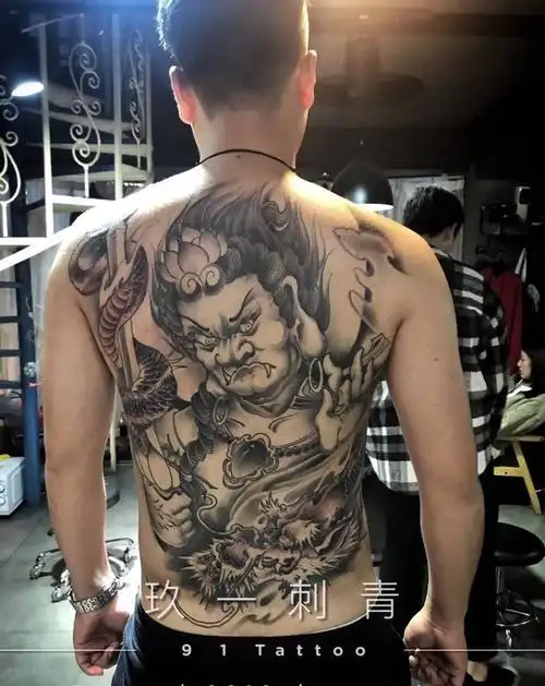 不动明王纹身图片