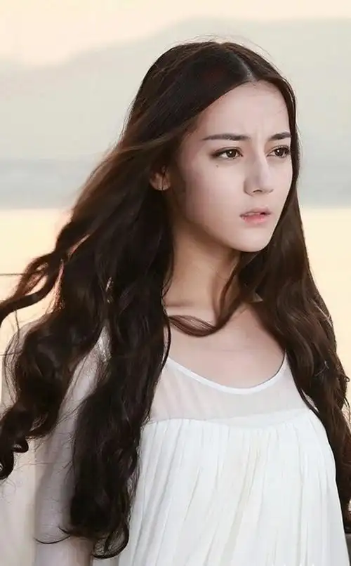 迪丽热巴微时代之恋高清壁纸