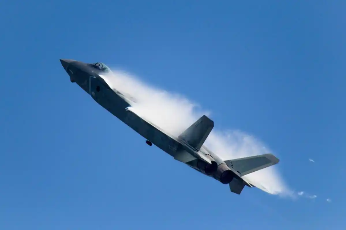 组图赶紧收藏超炫的歼20壁纸来啦