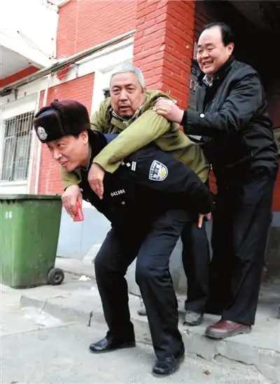 帮助别人快乐自己