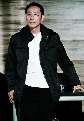 陈道明:我们一直把陈道明前辈视为艺术家,虽然陈道明前辈的造型绝对不