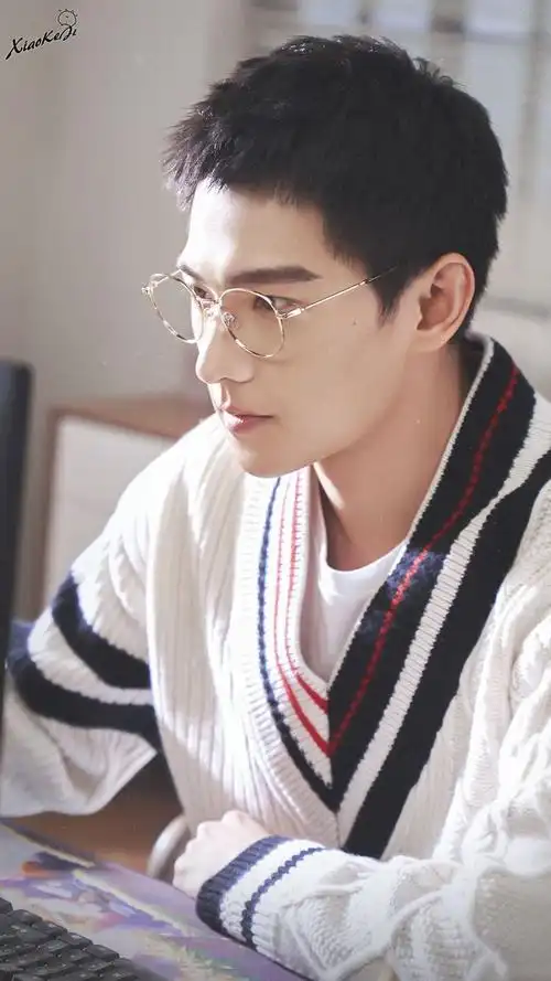 你认为杨洋最帅的照片是哪张【ps:带上你的图】?